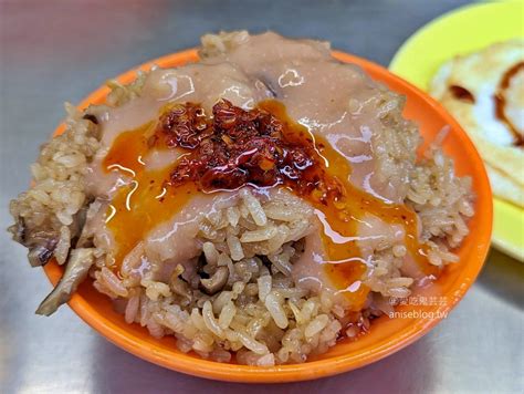 三條路|台北市萬華區 三條路油飯＆排骨酥湯